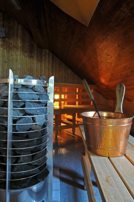 Hotel Vinterpalatset キルナ エクステリア 写真